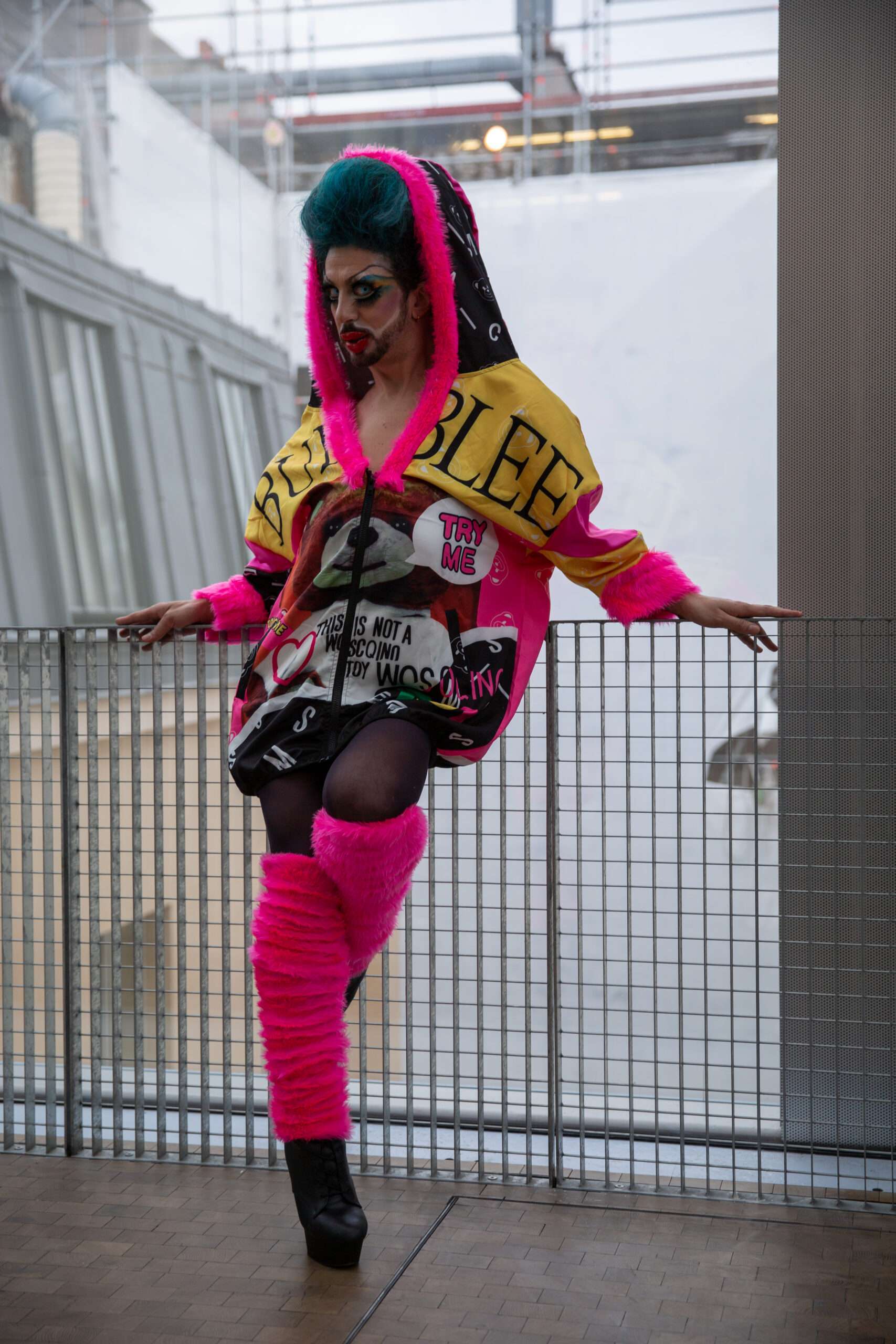 Maria Mollarda, Drag Queen conteuse des Paillettes